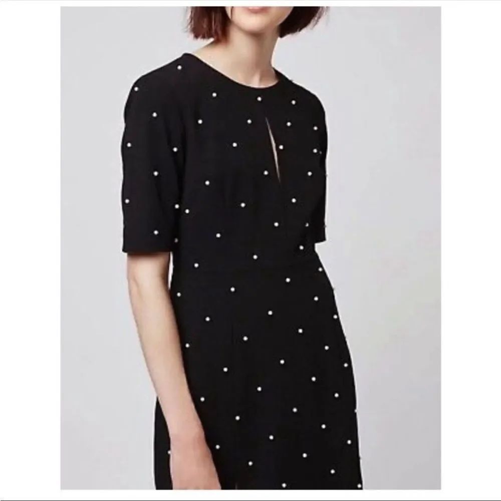 TOPSHOP | Pearl Embellished Little Black Dress Front Keyhole Women’s Size 6